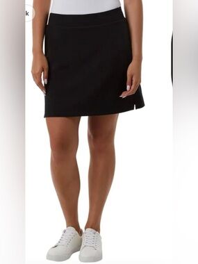 Women's Black Mini Skort with Subtle Side Slit size M NWT